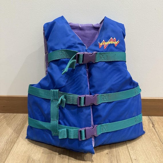 Vintage 90's Pre-owned Stearns Boating Vest- Size Youth Kids Teale Purple