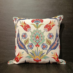 Floral Gobelin Cushion Cover: Turkish Jacquard Tapestry Pillow, 40x40cm