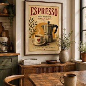 Może przedstawiać: Oprawiony plakat ścienny z tekstem ESPRESSO MADE WITH LOVE every day oraz GOOD COFFEE. GOOD BREAK. GOOD LIFE. Ilustracja przedstawia kawiarkę, filiżankę kawy z czerwonym sercem i ziarna kawy na tle żółtego słońca.