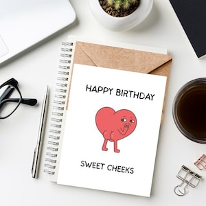 Carte d'anniversaire amusante pour lui/elle | Joyeux anniversaire Sweet Cheeks|Carte romantique pour petit ami, petite amie, mari, femme|Carte de jeu de mots coquine Apple