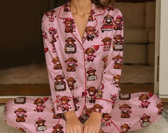 Valentine Highland Cow Pajamas, Coquette Valentine Cow PJs, Women’s PJs Set, Sleepwear Set for Her, Western Sleepwear, Couple Matching Pjs
