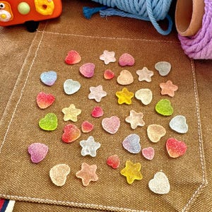 16 Mixed Candy Gummy Cabochons Charms – Cute Resin Flatback (Hearts & Stars), Kawaii Fake Food for DIY Crafts, Phone Case, Slime, Decoden