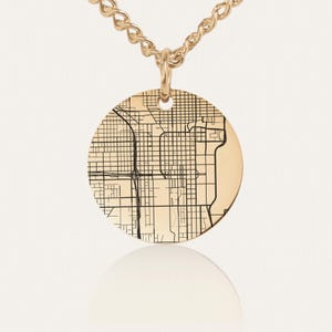 Kundenspezifische Karte Halskette - Straßen- oder Stadtkarte Münzanhänger - Kubanische Kette - Edelstahl oder 18K vergoldet - Schmuck für Sie und Ihn