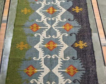 Handwoven Wool Jute Kilim Rug: Traditional Indian kilim Dhurrie Rug Home Décor