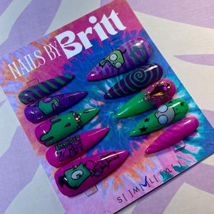 Invader Zim inspired set of press on nails. Long length stilettos.