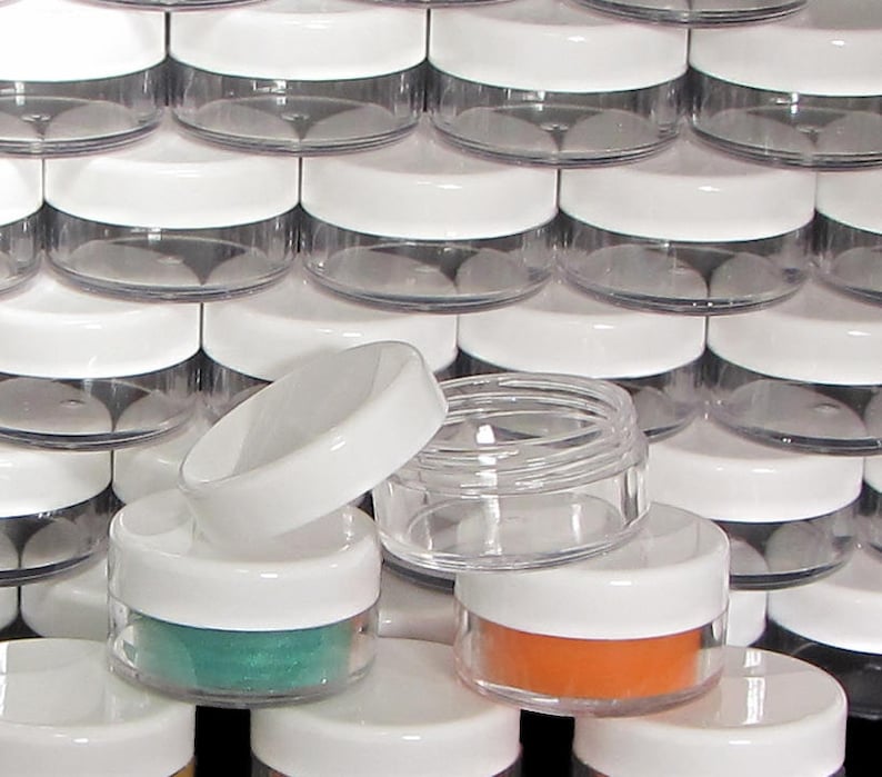 10 Gram Cosmetic Makeup Jars Plastic Beauty Eyeshadow Glitter Containers Lip Balm Pot White Lids (25 Jars) 5066-25