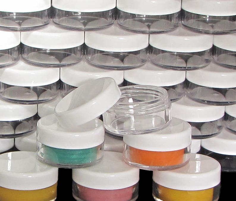 10 Gram Cosmetic Makeup Jars Plastic Beauty Eyeshadow Glitter Containers Lip Balm Pot White Lids (25 Jars) 5066-25