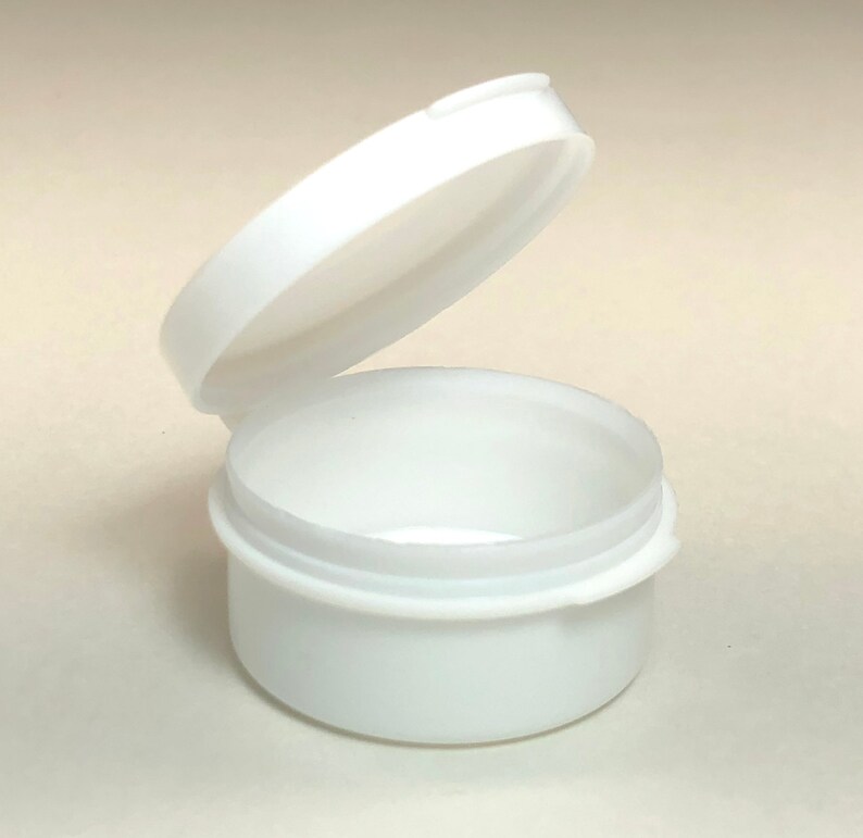 100 Cosmetic Jars Plastic Hinged Beauty Container W Attached Flip Top Lid Pill Storage Box White 10 Ml Gram 5095 Free Us
