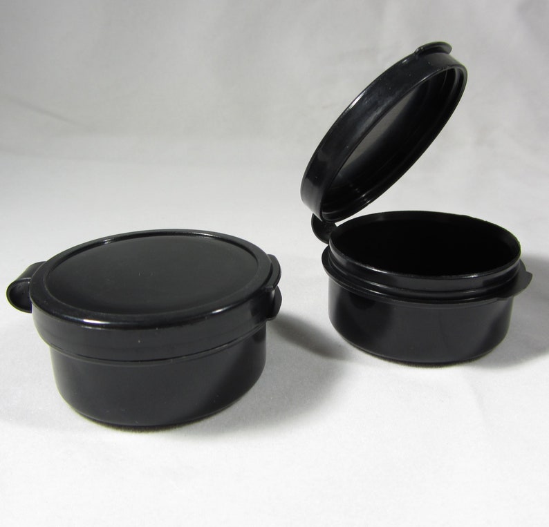 250 Whole Cosmetic Flip Top Jars Plastic Hinged Containers Image 0