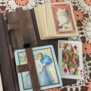 Bloc-notes pour le bridge des années 1920 avec DEUX jeux de cartes complets et rares / Congress 606 « Tabby » et « Debutante » / 100 ans !