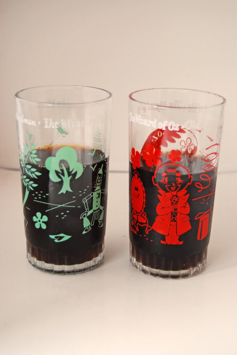 Set of Two Wizard of Oz Drinking Glasses Tin Man and Wizard Etsy