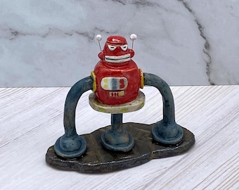 Mini Robot Sculpture – Handmade Ceramic Robot Figurine, Geek Gift, Quirky Desk Buddy