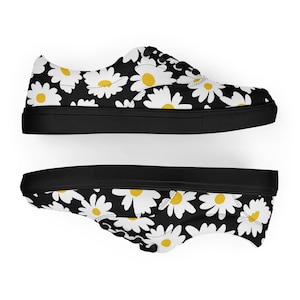 Women’s lace-up daisy flower canvas shoes