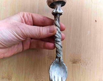 Colher em formato de cérebro e cogumelo, esculpida à mão em cerâmica – Utensílio de cozinha com arte psicodélica