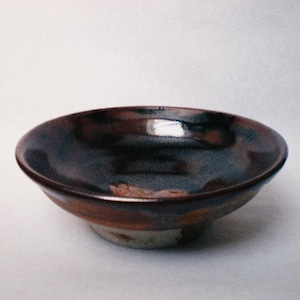 ceramiczna miska opalana drewnem - kamionka z czerwonym szkliwem żelaznym, 5 cali