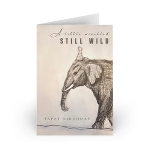 Cartes de voeux d'anniversaire sauvages | Motif éléphant mignon, Carte d'anniversaire amusante, Amoureux des animaux, Souhaits d'anniversaire uniques, Cartes faites main