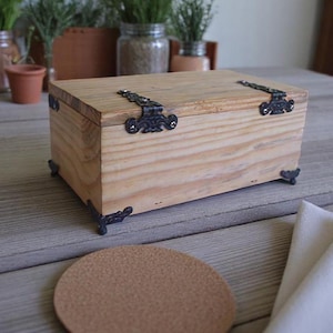 Handmade Pine Wood Box, Rustic Jewelry Chest, Vintage Style Gift Box, Natural Wooden Keepsake