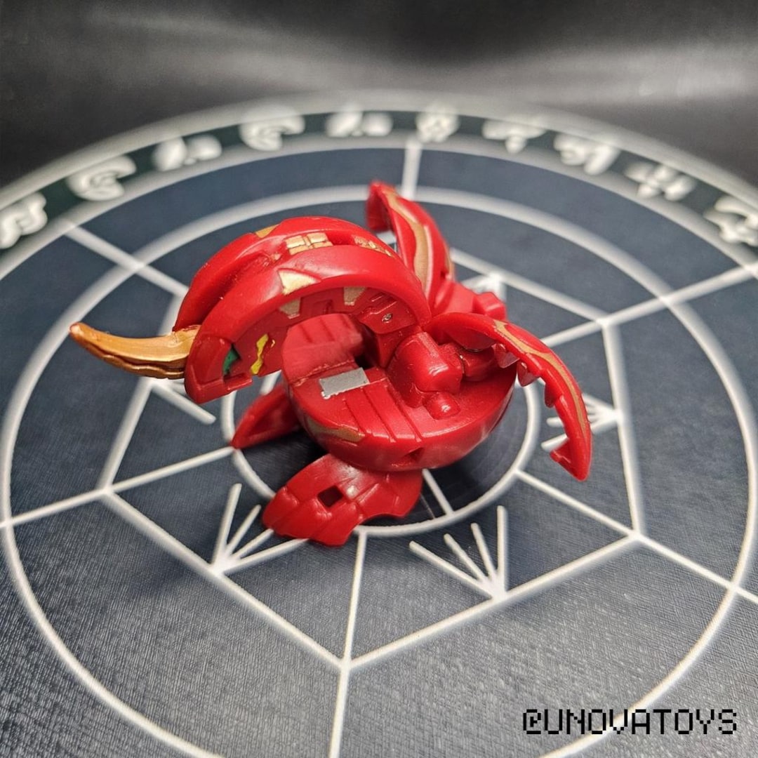 Bakugan B2 Dragonoid Pyrus Drago Classic Battle Brawlers