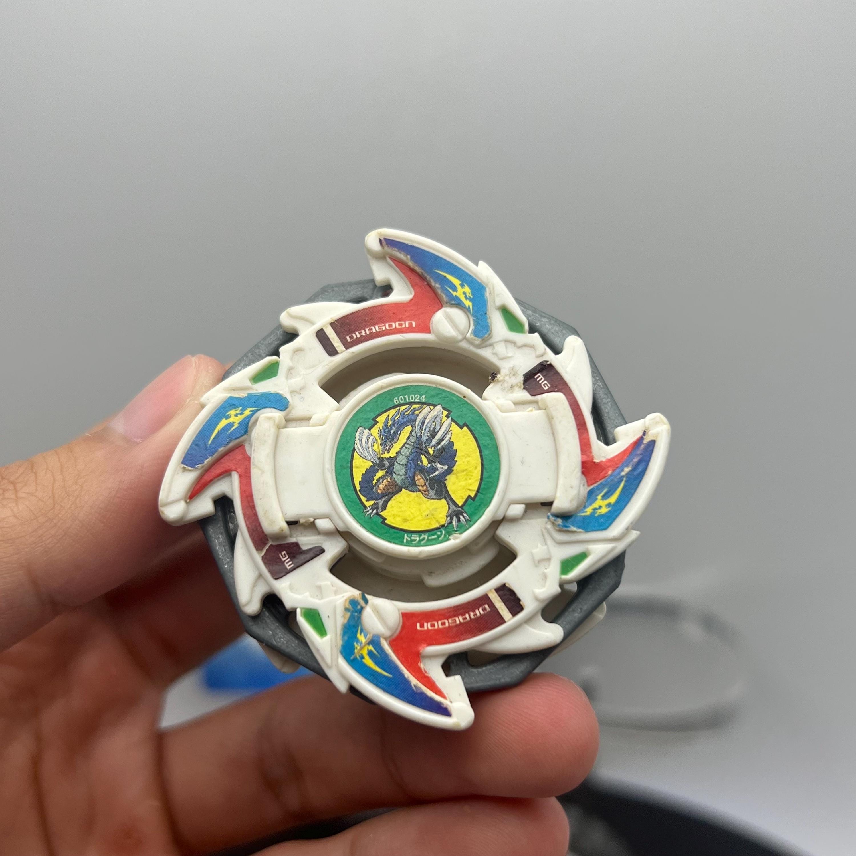 Beyblade Dragoon V - Vintage 2002 Classic Takara Tomy Bakuten