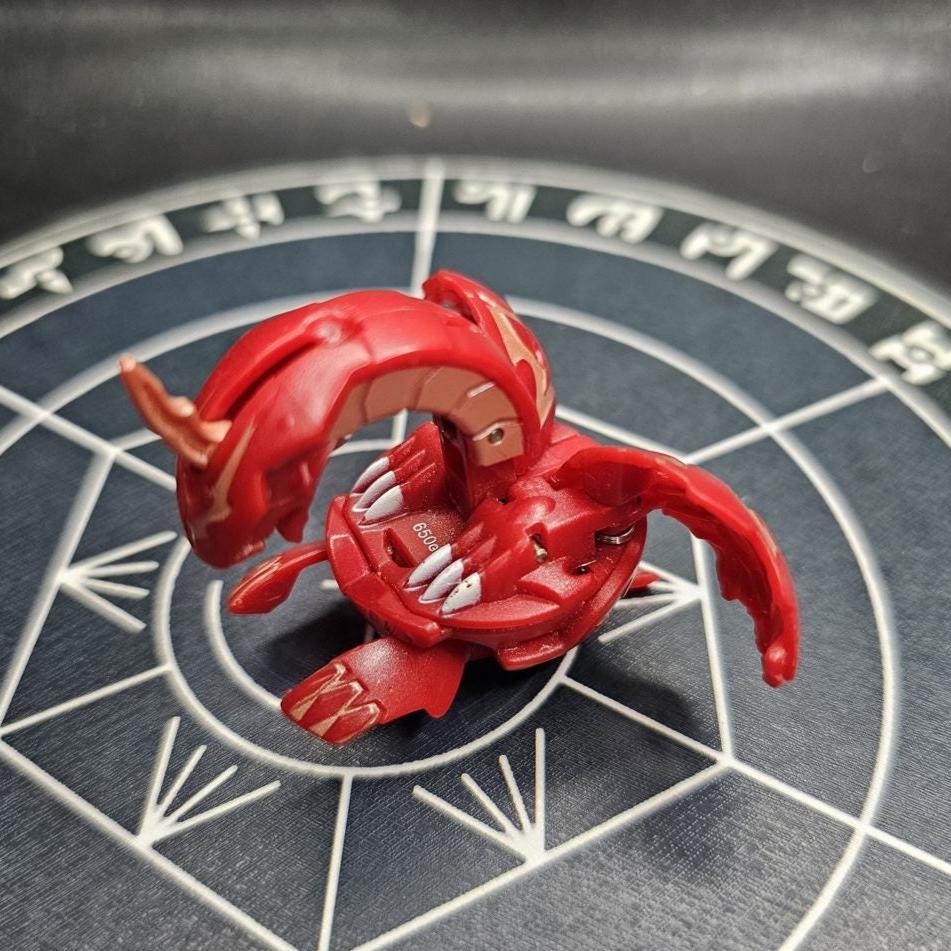 Bakugan B2 Manion Pyrus Rouge 630g - Rare - Battle Brawlers - Occasion