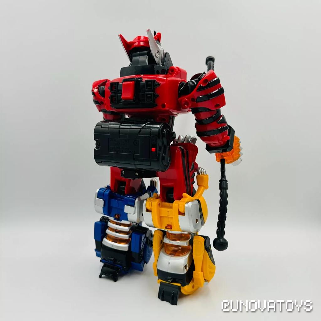Jungle Pride Megazord - DX Gekitouja Powerranger Jungle Fury