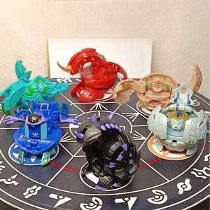 Tous les Bakugan B2 Dragonoid,Gorem,Tigrerra,Hydranoid,Preyas,Skyress Battle Brawlers