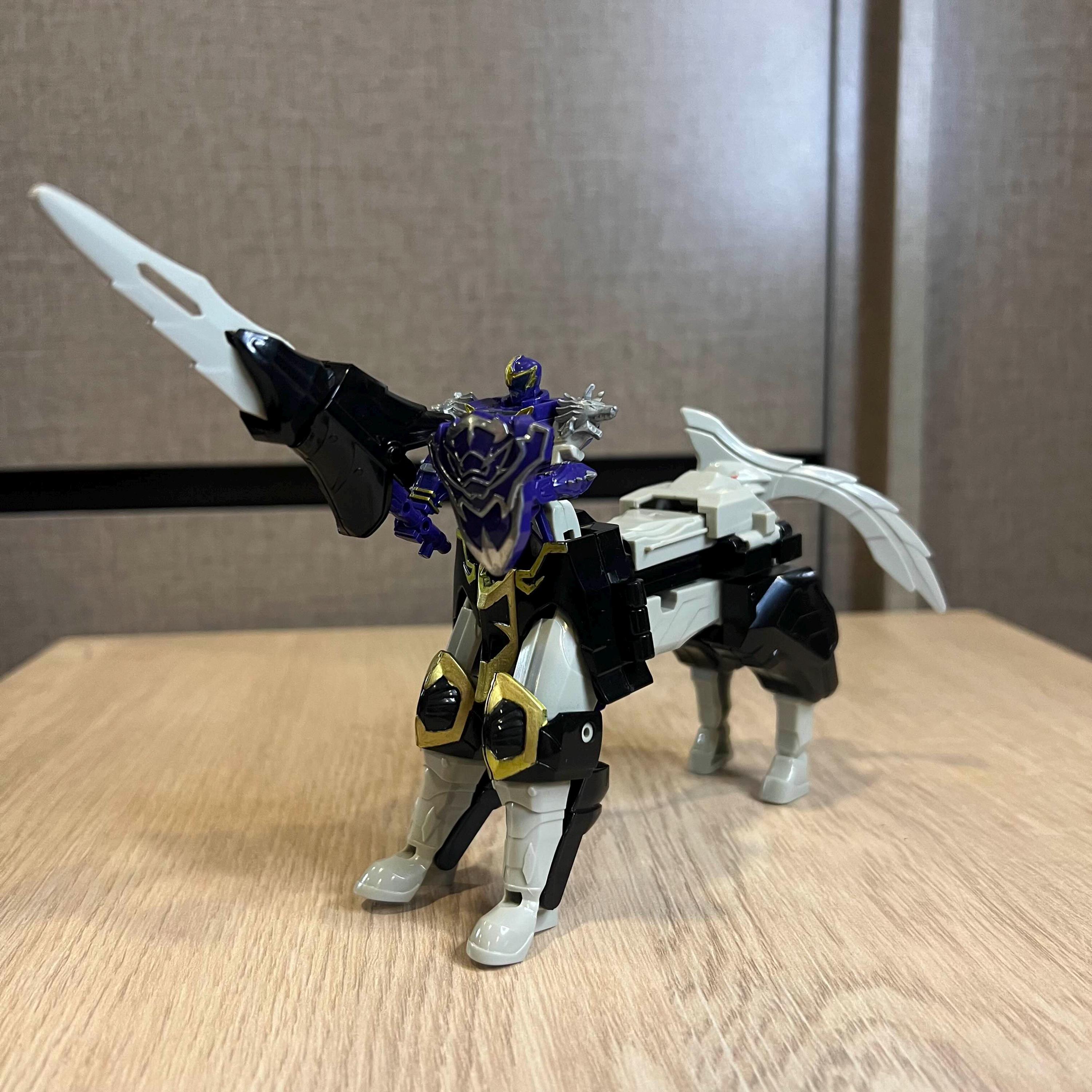 Centaurus Wolf Megazord Candytoys & Minipla Powerranger Mystic