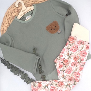 Kinder Outfit Mädchen, Pullover mit Bär Patch, Waffeljersey Pullover, Leggings Blumen, Kinder Kleidung, Handmade Outfit Mädchen, Größe 104