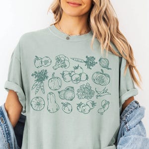 Vintage Vegetable Shirt, Comfort Colors Shirt, Summer Garden Shirt, Farmers Market Tshirt, Gardening Outfit, Mom Gardening Gift for Gardener
