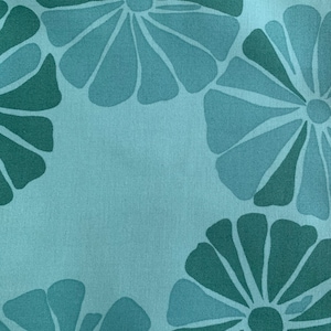 Quilting Fabric Sale! Modern Quilt Designer Valori Wells Westminster Fabrics Del Hi Flora Green Fabric FQ OOP Rare Fabric