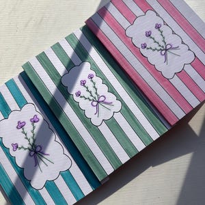 3er Set Handgefertigte Blumen Grußkarten | 4x6 gestreiftes Kartenset | Innen leer | Pastell Blumen Karten | All-Occassion Karten-Set