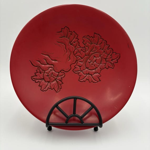 新品 赤い花彫刻の皿 手掘り 【公式通販】