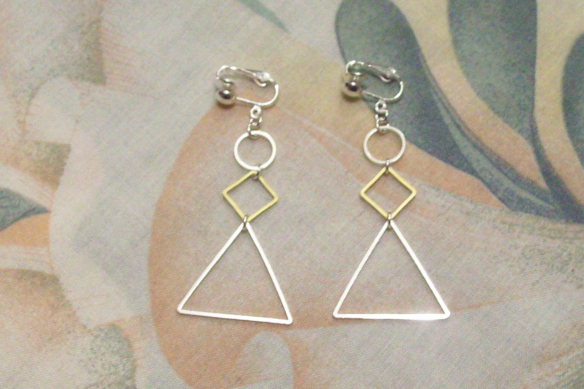 On SALE! 2 inch Lightweight Silver or Gold Triangle~Brass or Silver D…