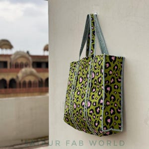 Green Print Tote Bag, Hand Carry Bag, Daily Use, Large Capacity, Reusable Cotton Craft
