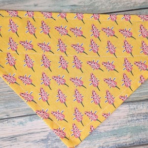 Yellow Dog Bandana (Medium)