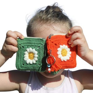 Portefeuille au crochet avec fermeture à glissière - Porte-cartes doublé fait main, Cadeau de mariage en vrac pour les invités, Porte-monnaie floral avec pampille en perles