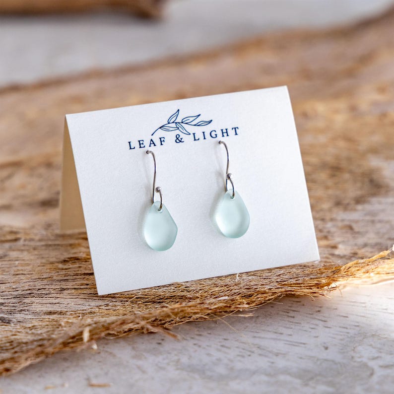 Cultured Sea Glass Earrings, Aqua Recycled Glass Drop Earrings, Silver Plated Frosted Glass Earrings, Coastal Beach Jewelry Gift for Her Bild 7