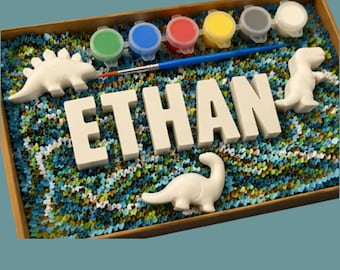 Kit de pintura de dinosaurios personalizado: letras con nombre + set de dinosaurios