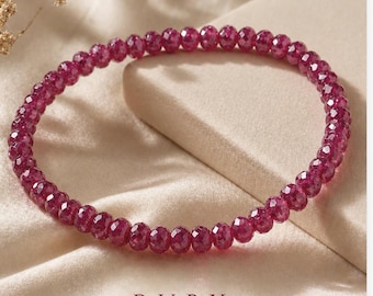 Pulsera Angel Ruby de 4 mm / Pulsera elástica delicada / Pulsera de cuentas de rubí natural / Joyería de piedra natal de julio / Pulsera minimalista apilable