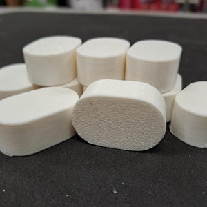 Custom 3D printing service from Italy showing made-to-measure prototypes and gadgets printed in PLA and ABS. High quality FDM 3D printed objects designed for personalized gifts, functional parts, cosplay accessories, and modern home decor. Ideal for custom prototypes, unique 3D print gifts, STL file printing, and creative ideas turned into real objects