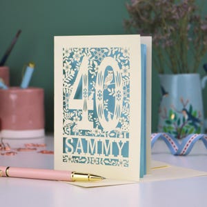 Carte d'anniversaire personnalisée pour les 40 ans | Motif forêt découpé au laser