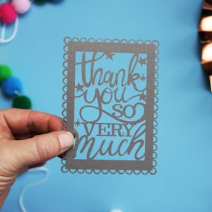 Lot de 10 petites cartes postales découpées dans du papier Merci beaucoup