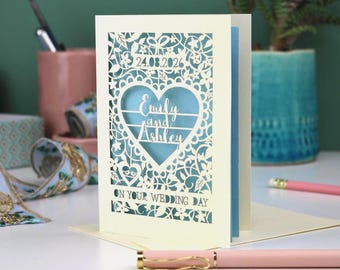 Personalisierter Papierschnitt auf Ihrer Hochzeitstagskarte, Laser geschnittene Hochzeitskarte, Papierschnittkarte für Hochzeiten, handgemachte Karten UK