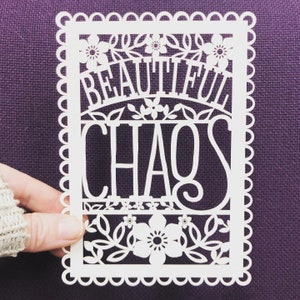Beau papier découpé du chaos, citation amusante, carte postale découpée au laser a6