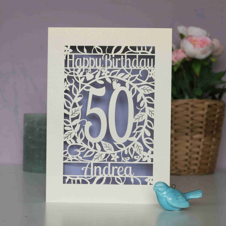 Carte d'anniversaire personnalisée découpée au laser, découpée au laser, fleur d'âge, carte d'âge floral joyeux anniversaire, cartes faites main au Royaume-Uni Lilac