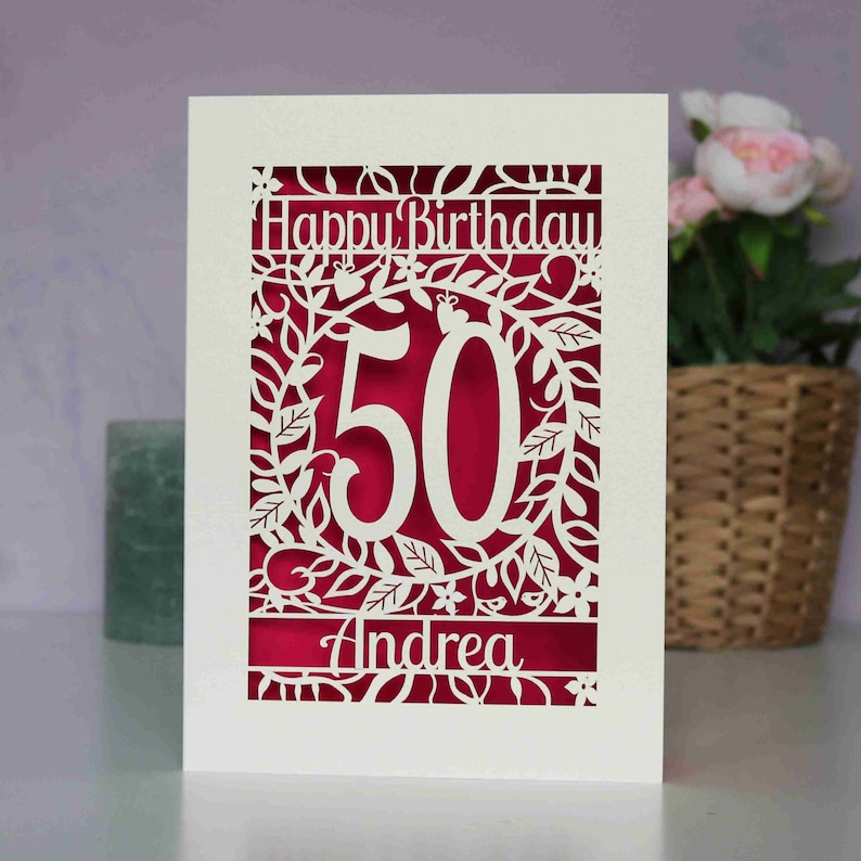 Carte d'anniversaire personnalisée découpée au laser, découpée au laser, fleur d'âge, carte d'âge floral joyeux anniversaire, cartes faites main au Royaume-Uni Shocking Pink