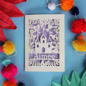 Carte d'anniversaire personnalisée château de princesse en papier découpé