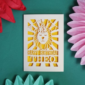 Carte d'anniversaire personnalisée lion en papier découpé, carte d'anniversaire pour enfants chapeau de fête