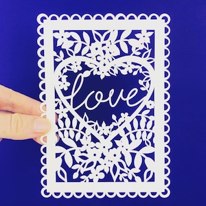 Love Papierschnitt, A6 Postkarte, Laser Cut, Valentinstag, Jahrestag, Hochzeit