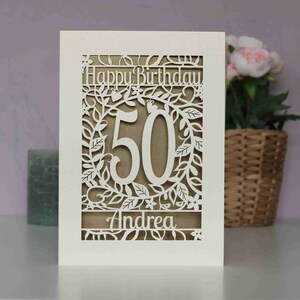 Carte d'anniversaire personnalisée découpée au laser, découpée au laser, fleur d'âge, carte d'âge floral joyeux anniversaire, cartes faites main au Royaume-Uni Gold Leaf